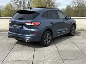 Ford Kuga (2022) thumbnail 2
