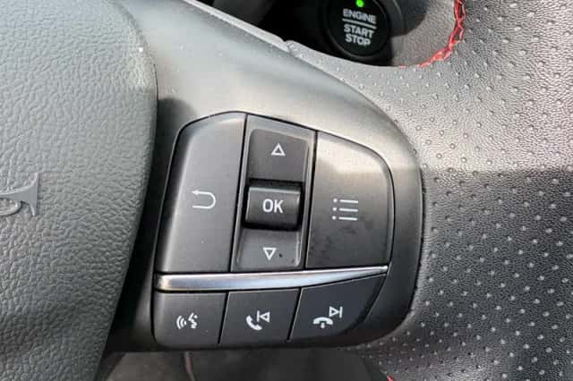 Ford Kuga (2022) thumbnail 17