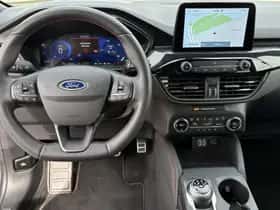 Ford Kuga (2022) thumbnail 3