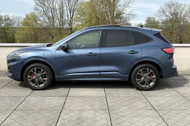 Ford Kuga (2022) thumbnail 8