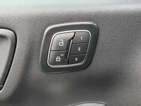 Ford Kuga (2025) thumbnail 6
