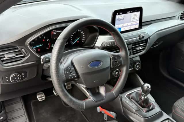 Ford Focus (2023) thumbnail 9