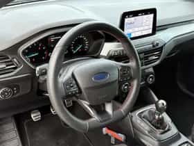 Ford Focus (2023) thumbnail 9