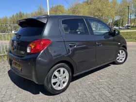 Mitsubishi Space Star (2014) thumbnail 2