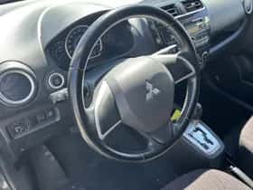 Mitsubishi Space Star (2014) thumbnail 11