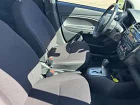 Mitsubishi Space Star (2014) thumbnail 8