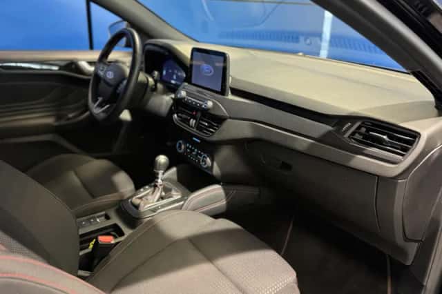 Ford Focus (2021) thumbnail 11