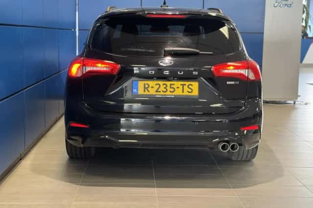 Ford Focus (2021) thumbnail 7