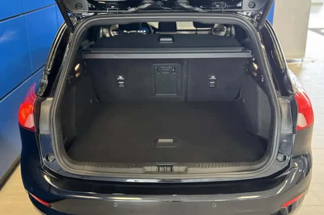 Ford Focus (2021) thumbnail 9