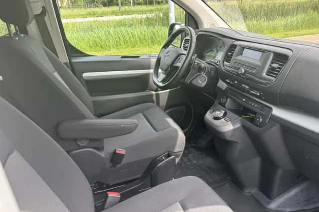 Opel Vivaro (2023) thumbnail 11