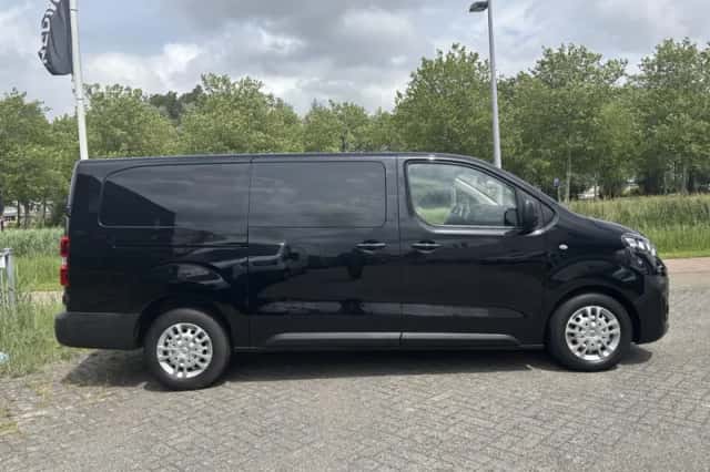 Opel Vivaro (2023) thumbnail 8