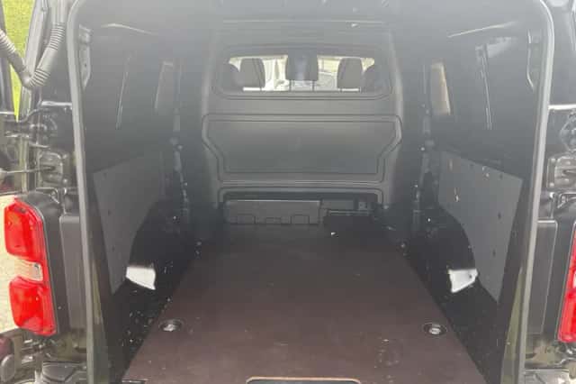Opel Vivaro (2023) thumbnail 9
