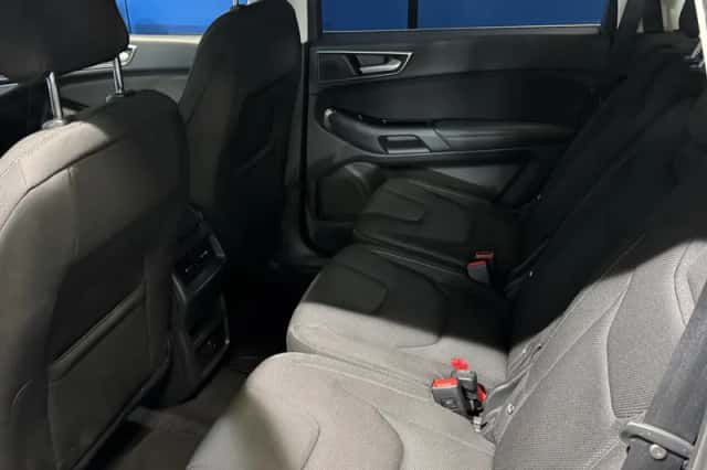 Ford S-Max (2016) thumbnail 8