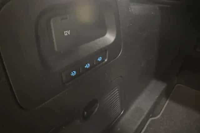 Ford S-Max (2016) thumbnail 9