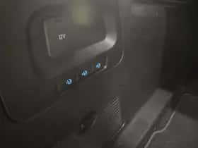 Ford S-Max (2016) thumbnail 9