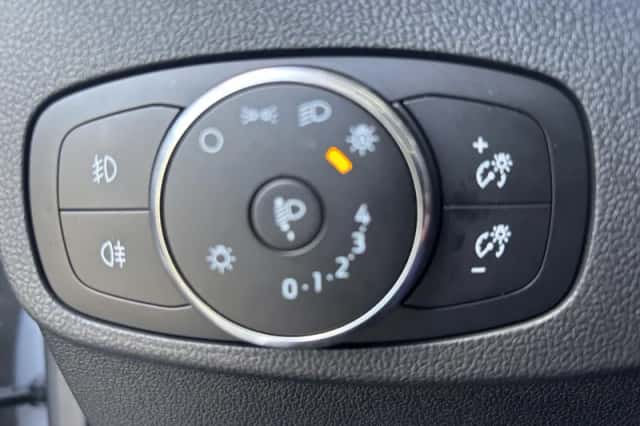 Ford Focus (2023) thumbnail 13