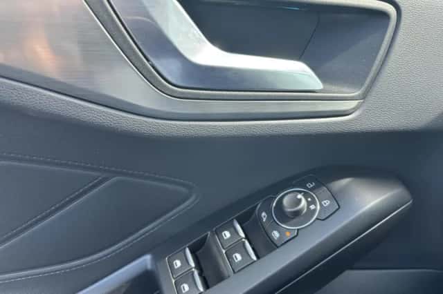 Ford Focus (2023) thumbnail 14