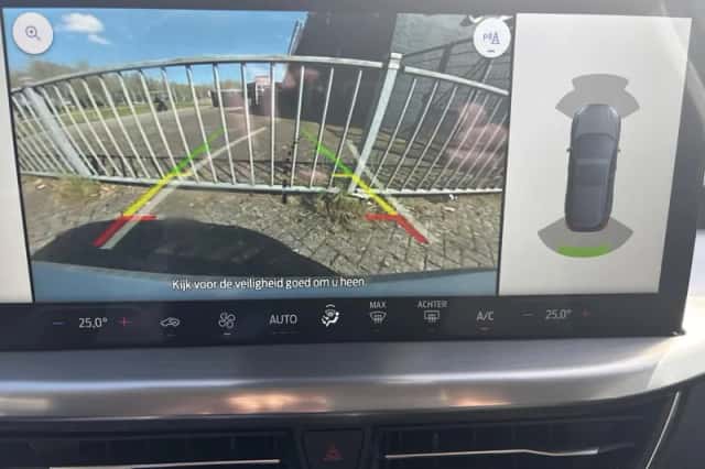 Ford Focus (2023) thumbnail 15