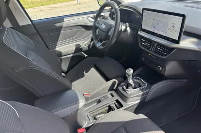 Ford Focus (2023) thumbnail 9