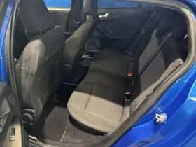 Ford Focus (2025) thumbnail 8