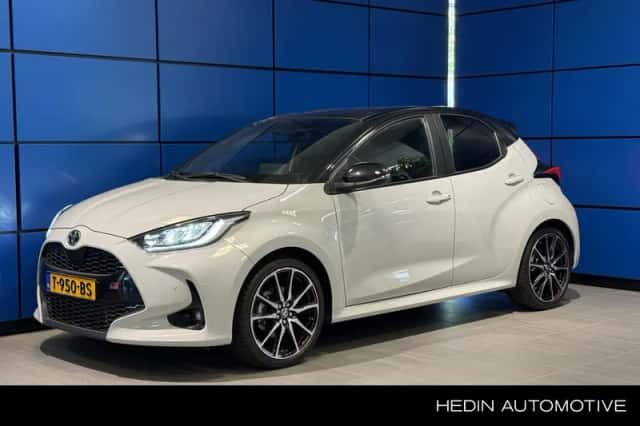 Toyota Yaris (2023) thumbnail 1