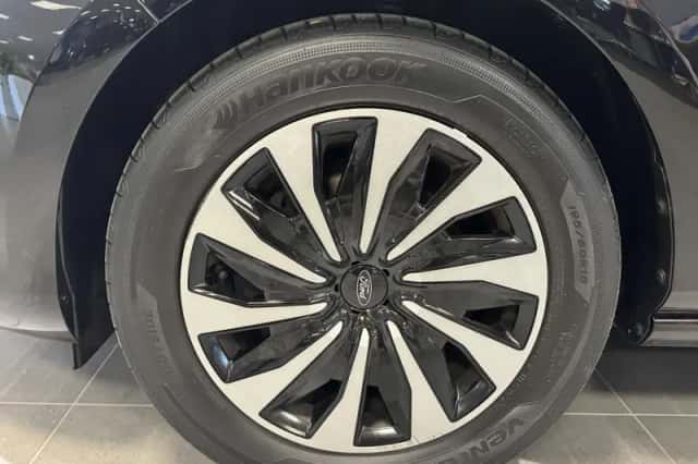 Ford Fiesta (2022) thumbnail 3