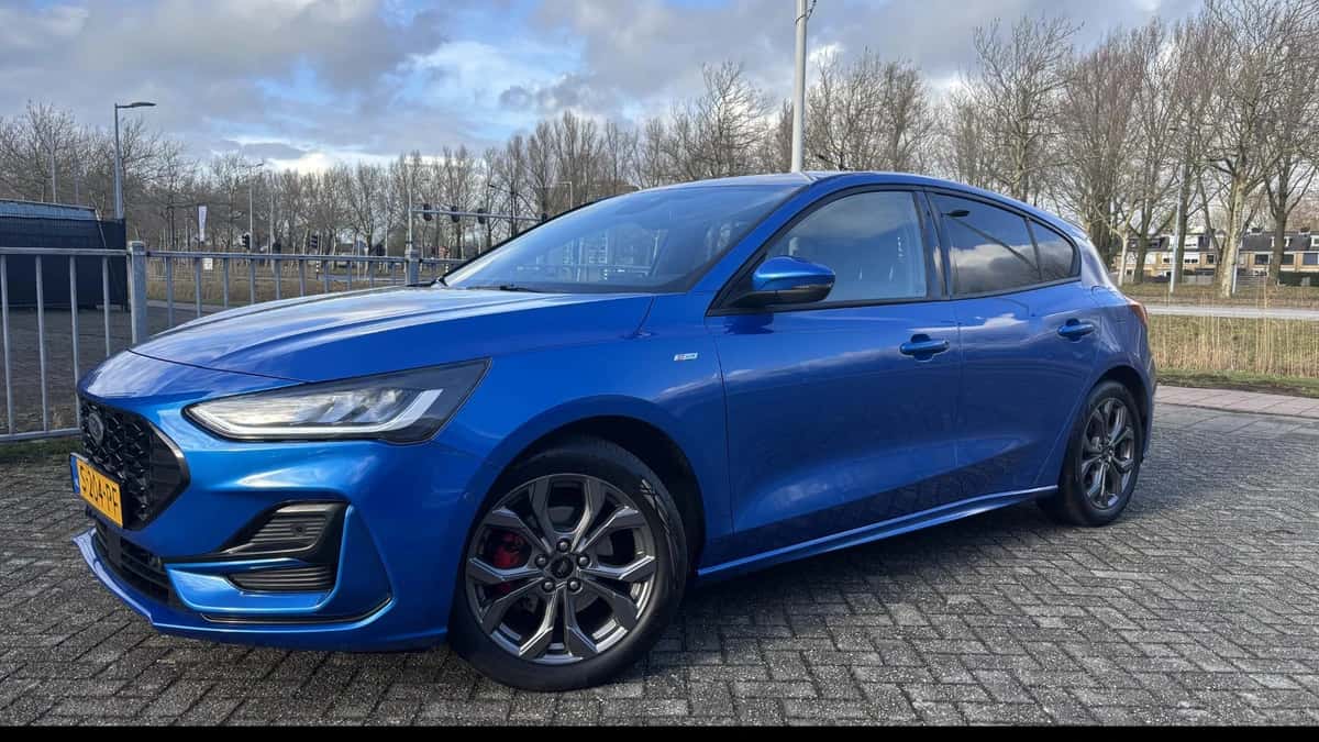 Ford Focus (2023) — foto 1