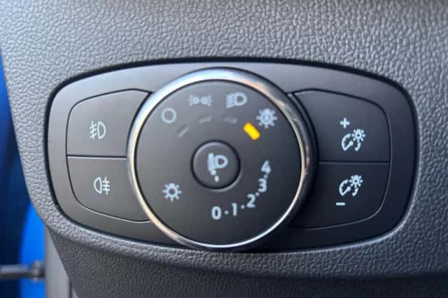Ford Focus (2023) thumbnail 17