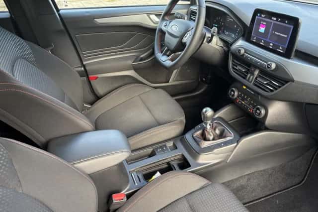 Ford Focus (2023) thumbnail 8