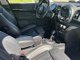 MINI Countryman (2018) thumbnail 16