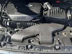 MINI Countryman (2018) thumbnail 18