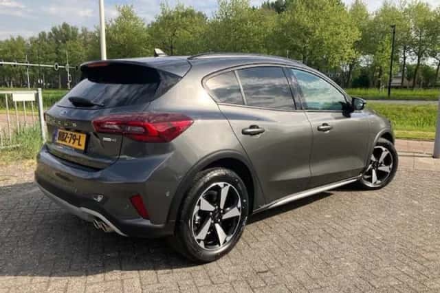Ford Focus (2024) thumbnail 2