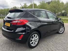 Ford Fiesta (2021) thumbnail 2