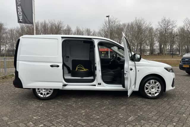 Ford Transit Connect (2024) thumbnail 12