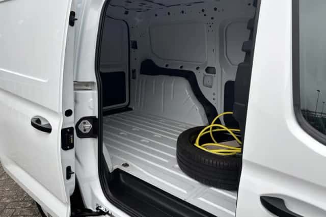 Ford Transit Connect (2024) thumbnail 13