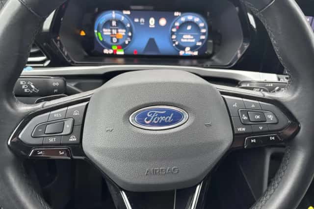 Ford Transit Connect (2024) thumbnail 3