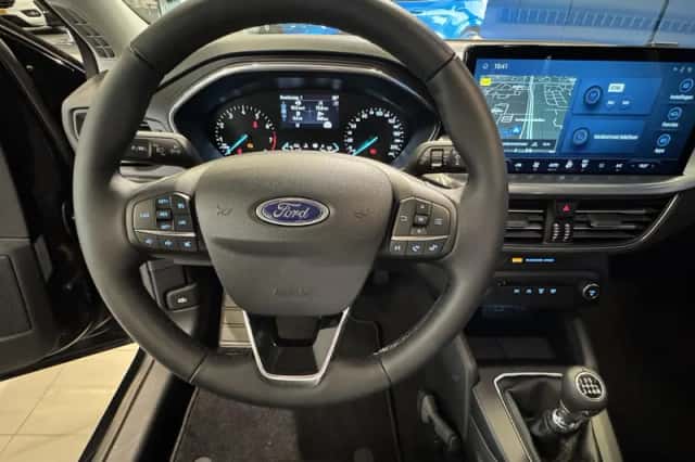 Ford Focus (2025) thumbnail 5