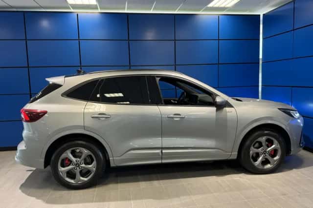 Ford Kuga (2025) thumbnail 2