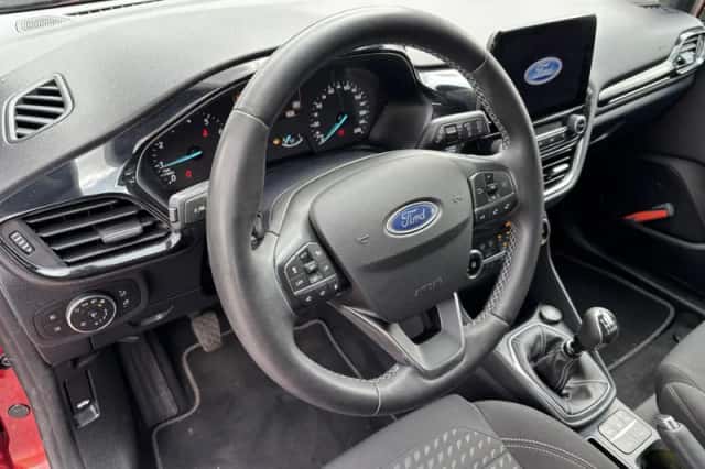 Ford Fiesta (2021) thumbnail 3