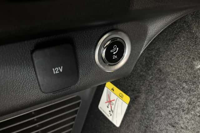 Ford Kuga (2024) thumbnail 6