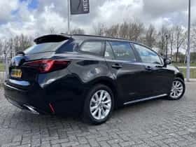 Toyota Corolla (2025) thumbnail 2