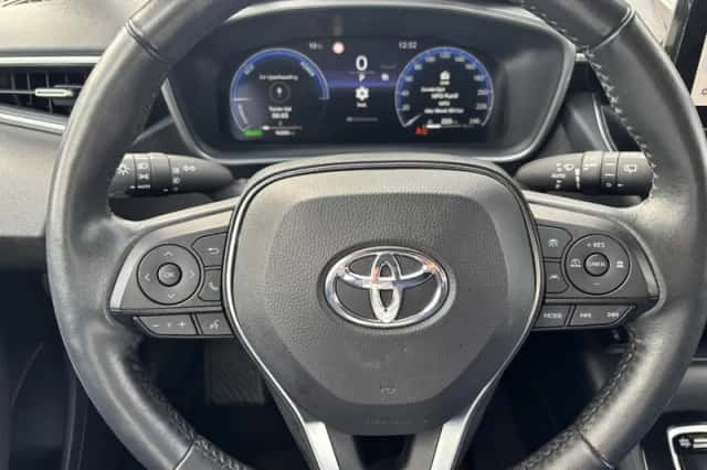 Toyota Corolla (2025) thumbnail 3
