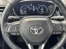 Toyota Corolla (2025) thumbnail 3