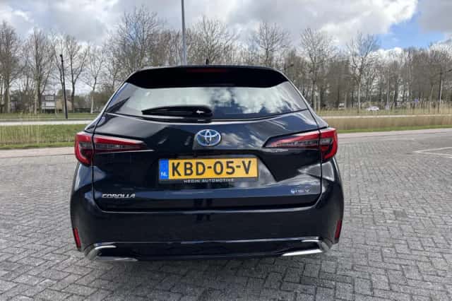 Toyota Corolla (2025) thumbnail 5