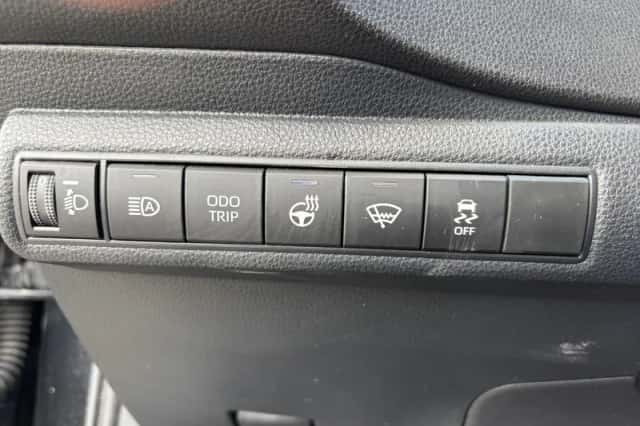Toyota Corolla (2025) thumbnail 6