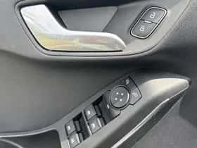 Ford Fiesta (2022) thumbnail 11