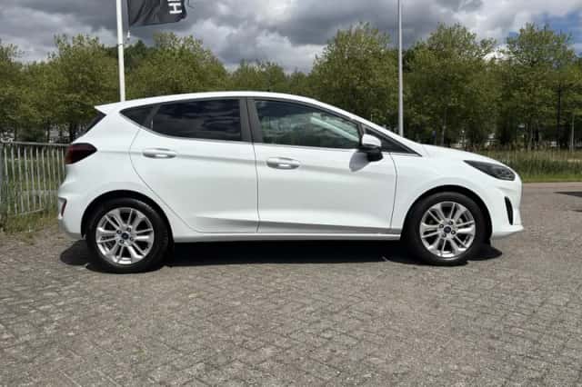 Ford Fiesta (2022) thumbnail 9
