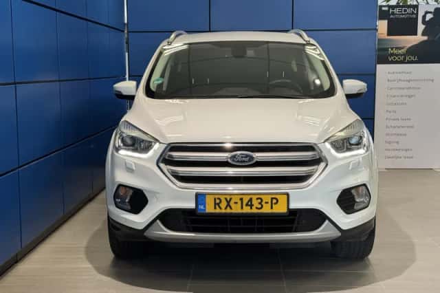 Ford Kuga (2017) thumbnail 12