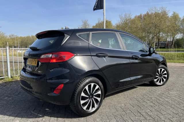 Ford Fiesta (2023) thumbnail 2