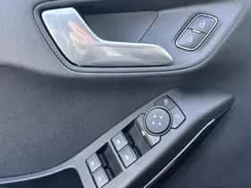 Ford Fiesta (2023) thumbnail 15
